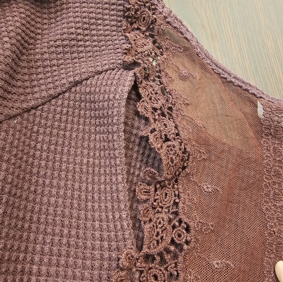 Free People Three-Quarter Sleeve Top Burgundy Color Size M - Picture 6 of 11